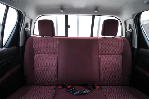 New Toyota Hilux 2.7 Double Cab 4x4 A/T Base 2024