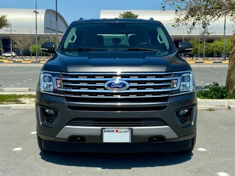 Discover undefined undefined Exterior Interior Images.Find all aspects and details of cars.