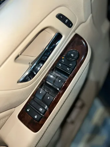 Cadillac ESCALADE 2012