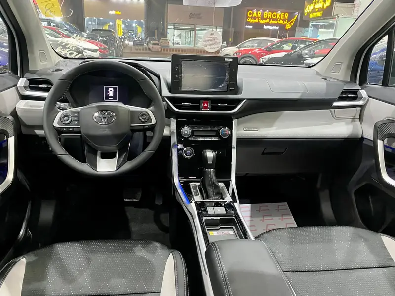 Toyota VELOZ 2025