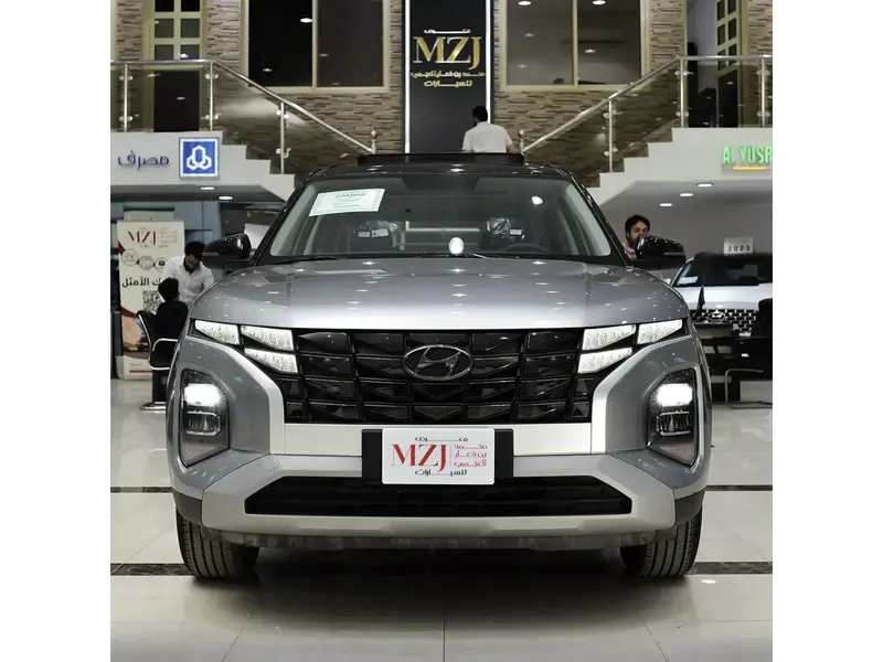 Discover undefined undefined Exterior Interior Images.Find all aspects and details of cars.