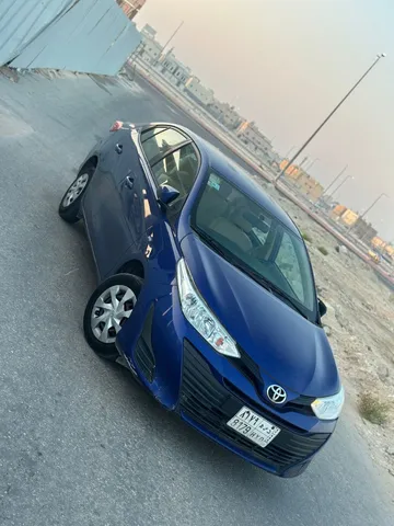 استكشف undefined undefined الصور الخارجية والداخلية. اكتشف جميع جوانب وتفاصيل السيارات.