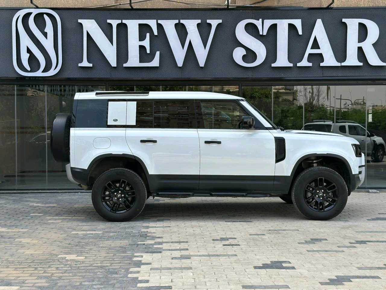 لاند روفر ديفندر 2020