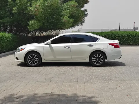 Nissan Altima 2.5 SV 2018