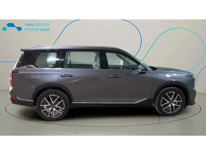 Discover undefined undefined Exterior Interior Images.Find all aspects and details of cars.
