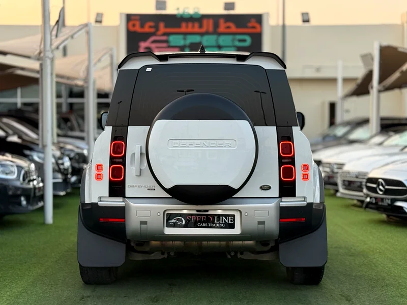 لاند روفر ديفندر 2021