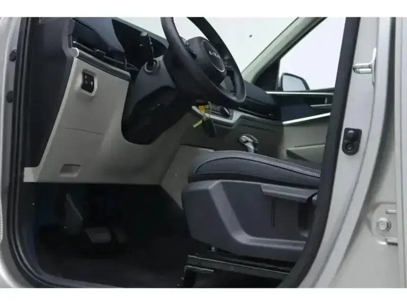 Discover undefined undefined Exterior Interior Images.Find all aspects and details of cars.