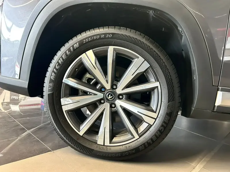 Changan CS95 2024