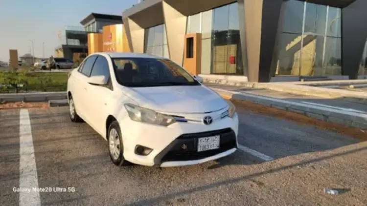 toyota toyota-yaris image Toyota Yaris 2015