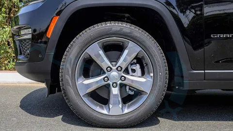 New Jeep Cherokee 2024