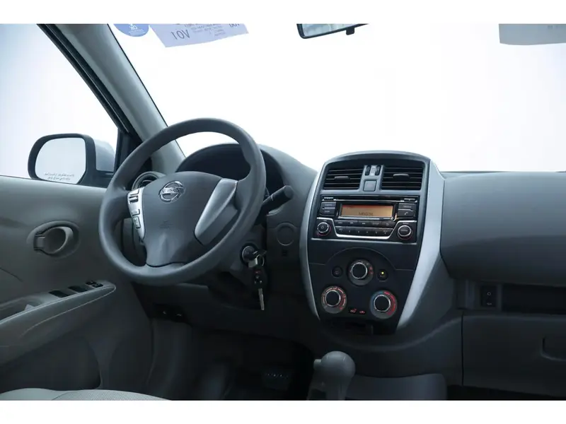 Nissan Sunny 2024