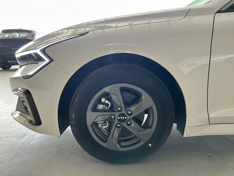 KIA K5 2024