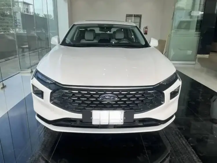 ford ford-taurus image Ford Taurus 2021