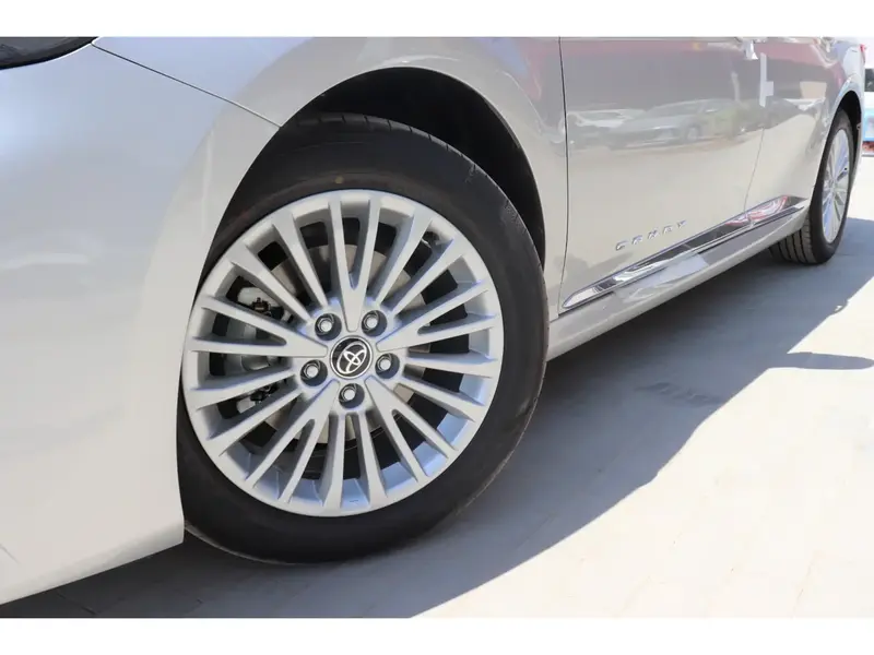 Toyota Camry 2025