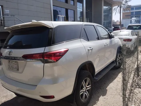 Toyota Fortuner 2.7L (4X4) 2017