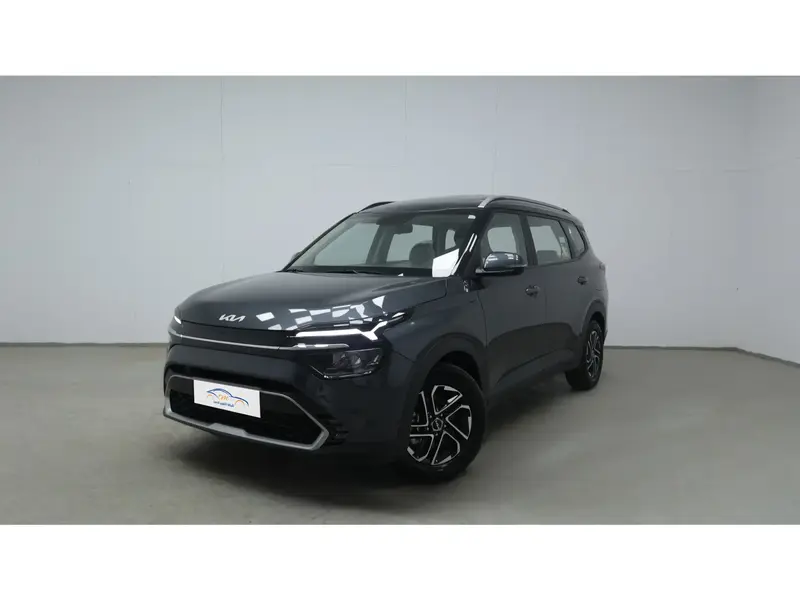 Discover undefined undefined Exterior Interior Images.Find all aspects and details of cars.