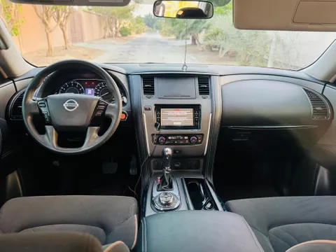 Discover undefined undefined Exterior Interior Images.Find all aspects and details of cars.