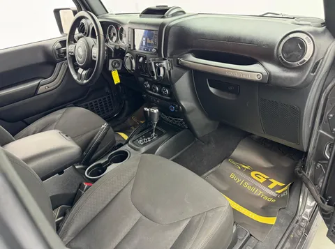 Jeep Wrangler Willys Wheeler 3.6L A/T 2018