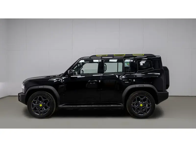 Discover undefined undefined Exterior Interior Images.Find all aspects and details of cars.