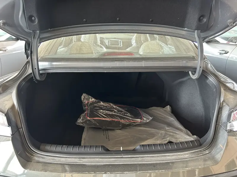 Hyundai Elantra 2025