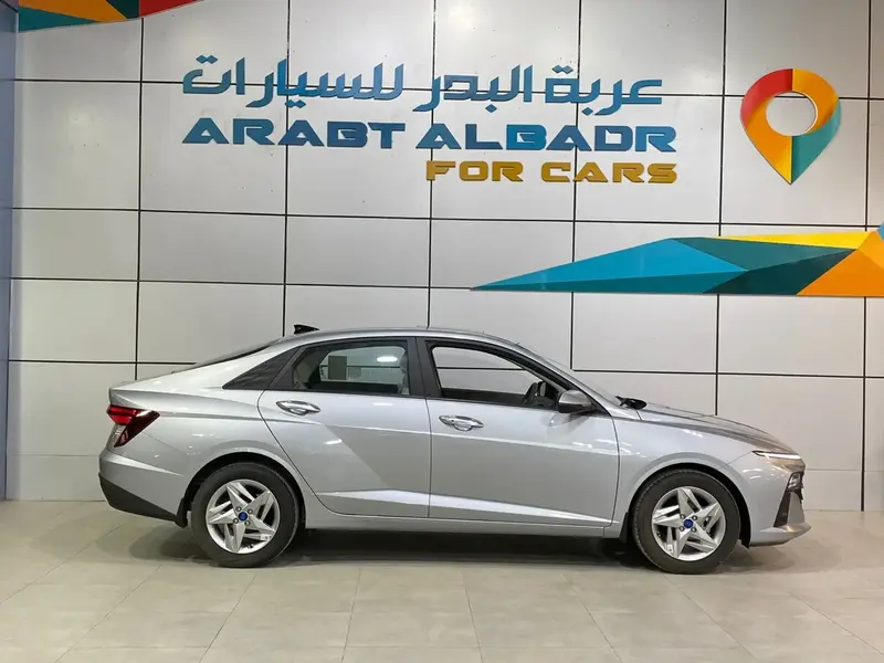 Discover undefined undefined Exterior Interior Images.Find all aspects and details of cars.