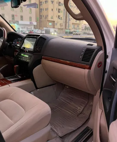 Toyota Land Cruiser 2014