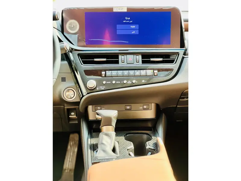 Lexus ES 2025