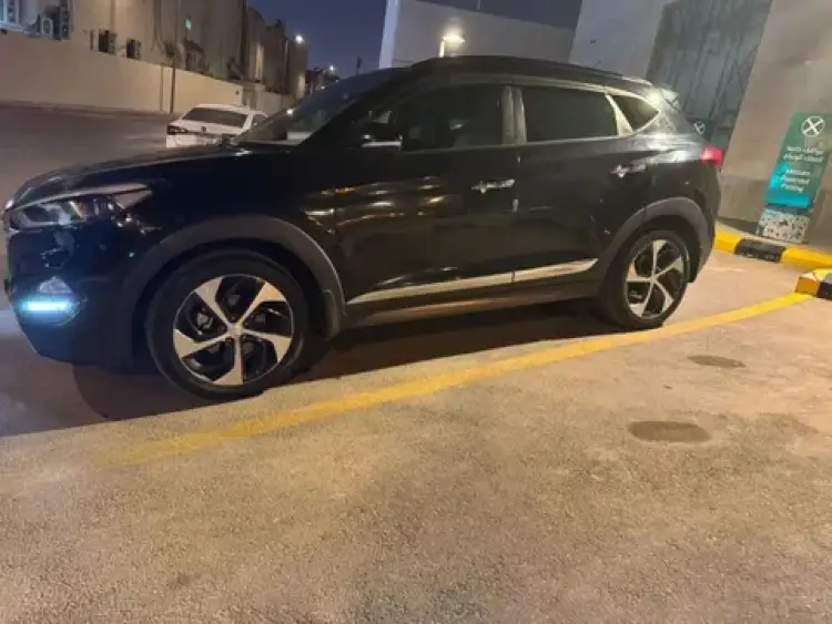 hyundai hyundai-tucson image Hyundai Tucson 2016