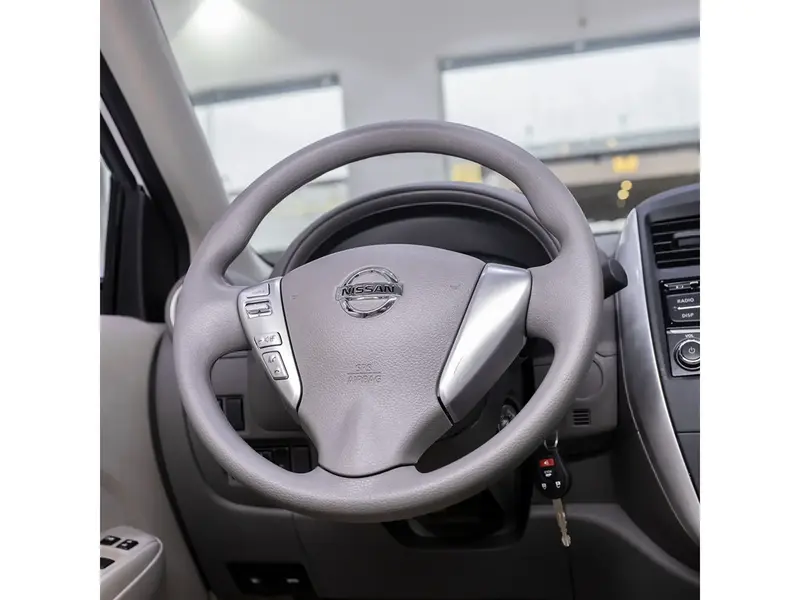 Nissan Sunny 2024