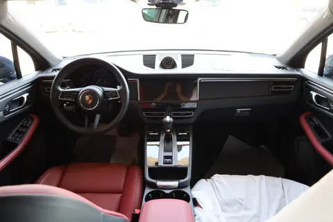 New Porsche Macan 2023