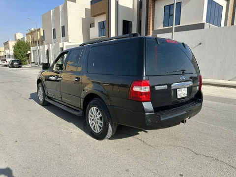 Discover undefined undefined Exterior Interior Images.Find all aspects and details of cars.