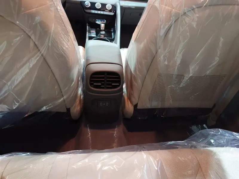Hyundai Elantra 2025