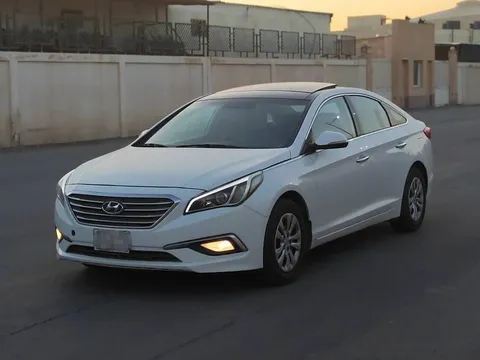 Discover undefined undefined Exterior Interior Images.Find all aspects and details of cars.