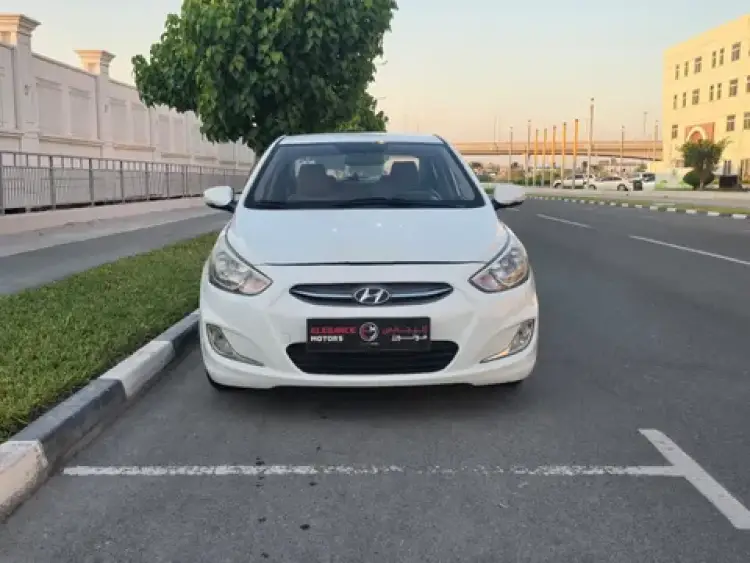 hyundai hyundai-accent image Hyundai Accent 1.6L 2017