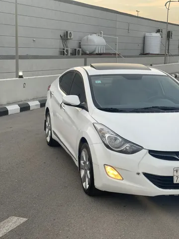 Discover undefined undefined Exterior Interior Images.Find all aspects and details of cars.