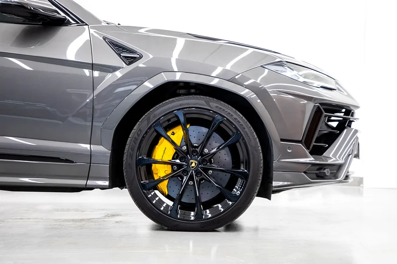 Lamborghini Urus 2024