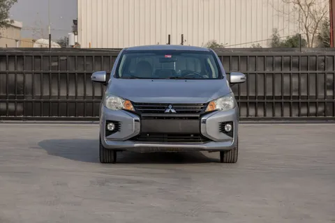 Mitsubishi Attrage 1.2 GLX 2022