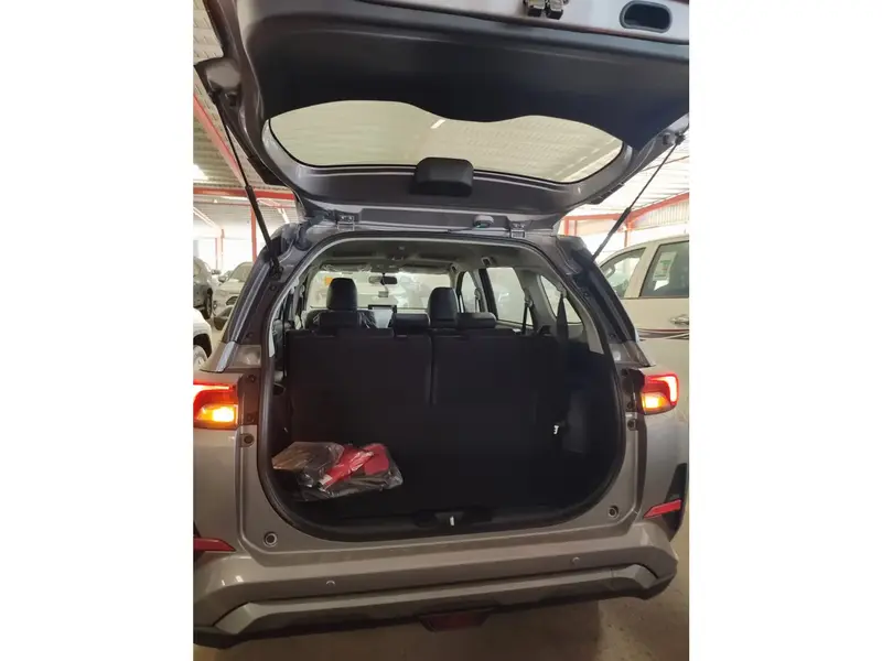Toyota VELOZ 2024