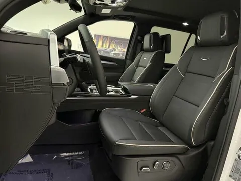 New Cadillac Escalade 6.2L Sport Platinum 2025