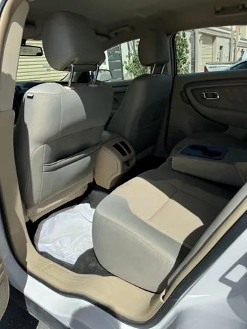 Discover undefined undefined Exterior Interior Images.Find all aspects and details of cars.