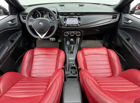 Alfa Romeo Giulietta Veloce 2021