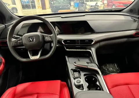 Discover undefined undefined Exterior Interior Images.Find all aspects and details of cars.