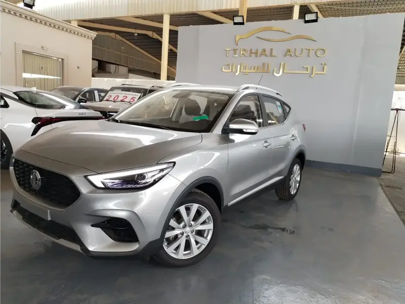 Discover undefined undefined Exterior Interior Images.Find all aspects and details of cars.