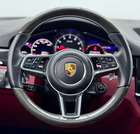 Porsche Cayenne Coupe GTS 2022