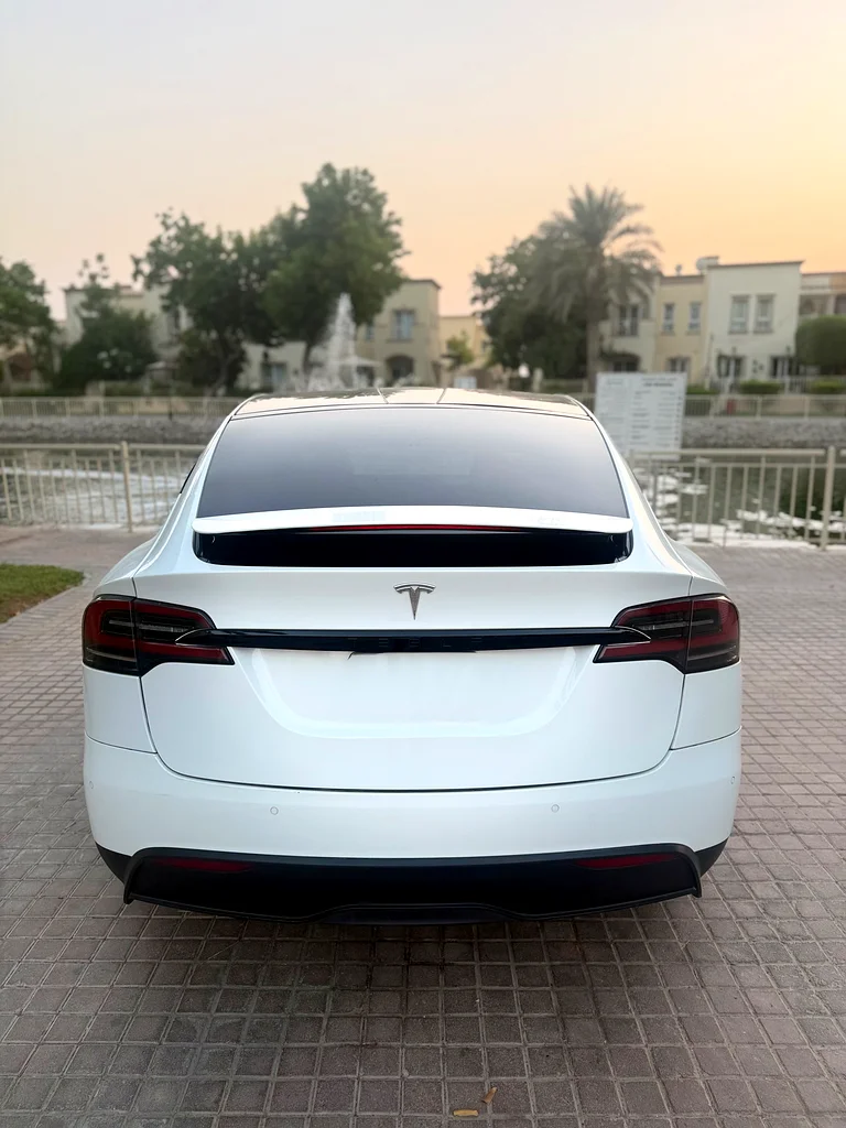Tesla Model X 2023