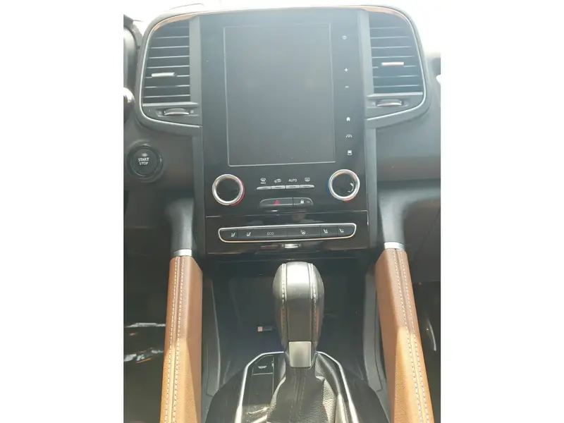 Discover undefined undefined Exterior Interior Images.Find all aspects and details of cars.