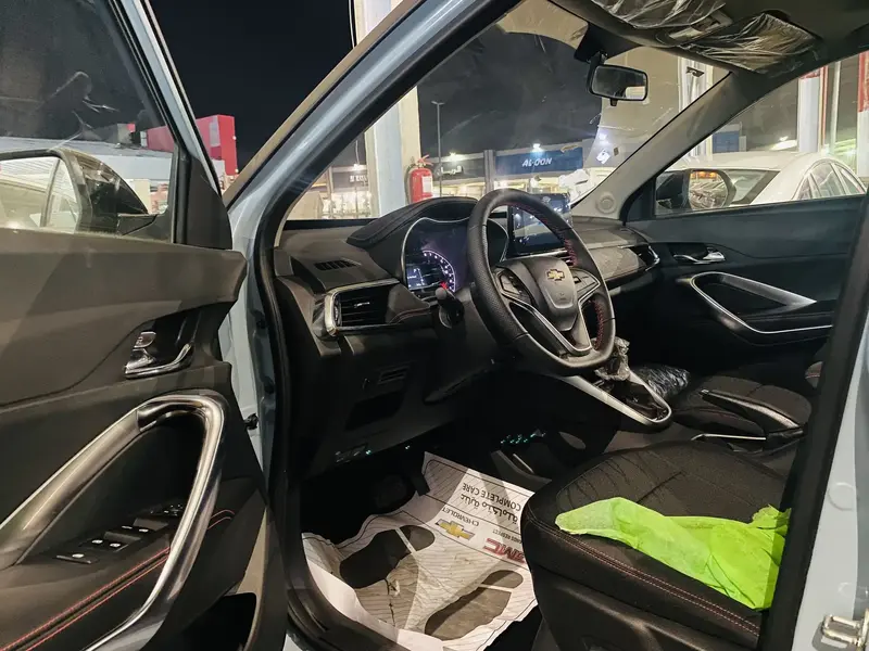 Discover undefined undefined Exterior Interior Images.Find all aspects and details of cars.