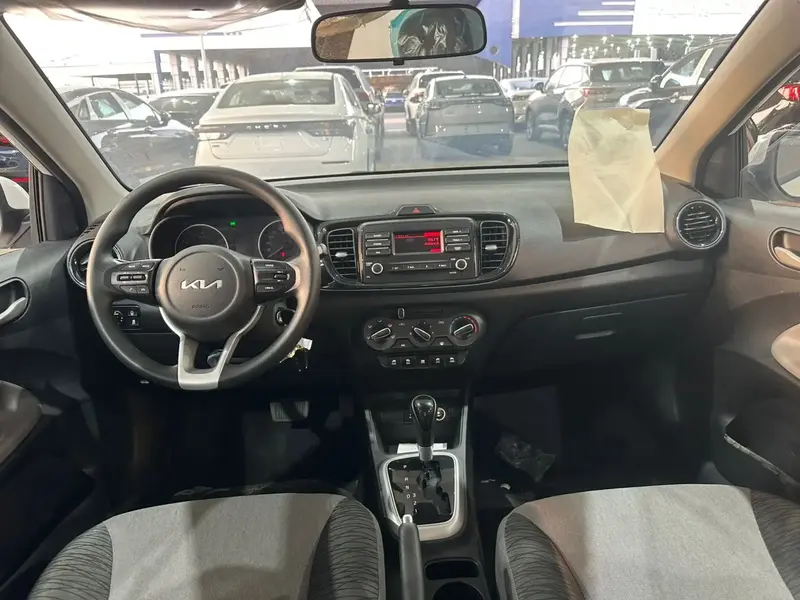 KIA Pegas 2025