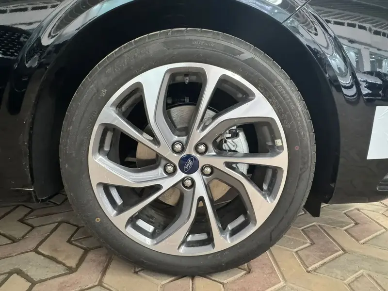 Ford Taurus 2025
