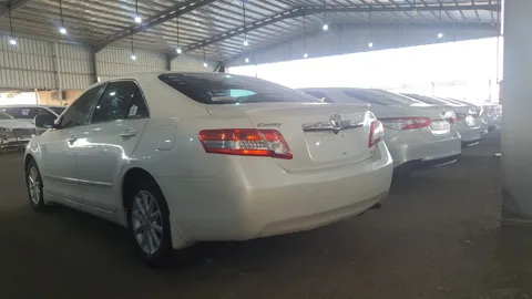 Discover undefined undefined Exterior Interior Images.Find all aspects and details of cars.